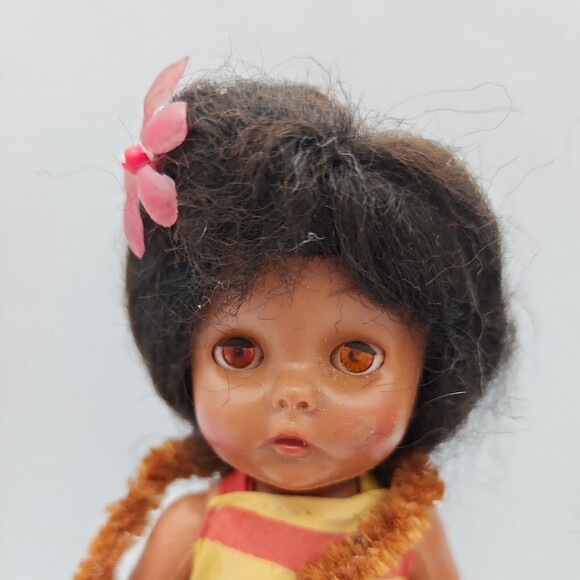 Vintage Sleeping Eye Dolls Native American & Hawaiian & Knickerbocker Doll Stand - Picture 11 of 14